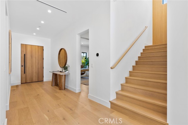 Detail Gallery Image 16 of 44 For 13602 Morrison St, Sherman Oaks,  CA 91423 - 6 Beds | 6/1 Baths