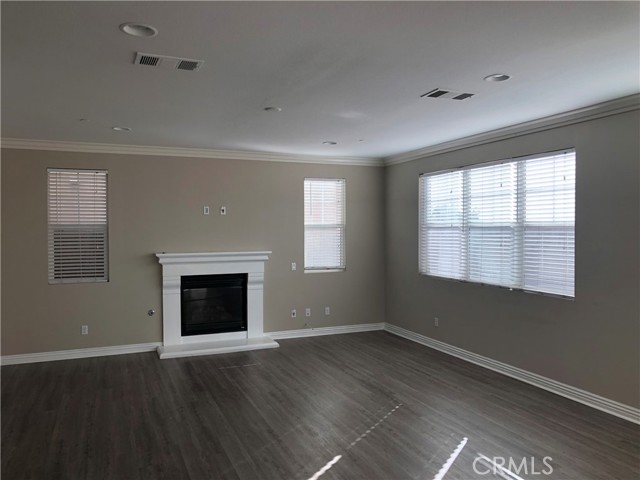 Detail Gallery Image 3 of 9 For 9789 La Vine Ct, Rancho Cucamonga,  CA 91701 - 4 Beds | 3/1 Baths