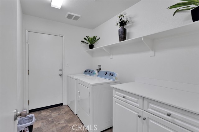Detail Gallery Image 32 of 63 For 14482 Sweetgrass Pl, Victorville,  CA 92394 - 6 Beds | 2/1 Baths
