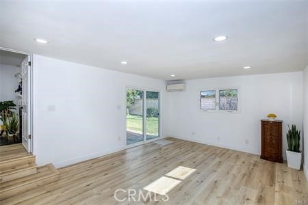 https://media.crmls.org/medias/2fa7060e-967f-481e-9523-5771dd386b17.jpg?preset=X-Large