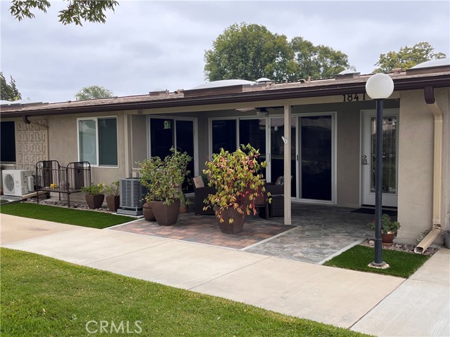 13261 Southport Ln., M8-184I, Seal Beach CA: https://media.crmls.org/medias/2fa71dec-9082-49e3-961c-5842be031b64.jpg