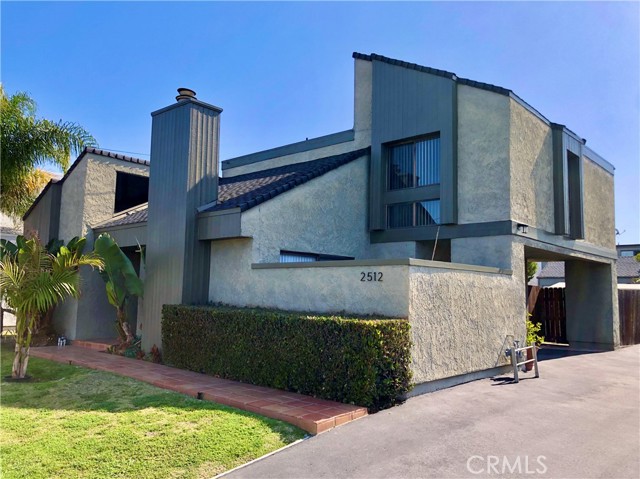 2512 Florida Street Huntington Beach, California Live the Huntington Beach lifestyle! Shows like a new home, just renovated with 3 Bedrooms 3 Bath, with an attached direct entry 1.5 car garage (with laundry). Home also has a large backyard and a separate private enclosed patio off front family room - family room also has a cozy gas fireplace. No carpet other than the staircase (brand new). Close to highly rated schools, Pacific City, Downtown HB, Sea Cliff, close to gourmet world renowned dining / shopping, HB Gymnasium and the famous HB Pier and only 1.5 miles to the beach!