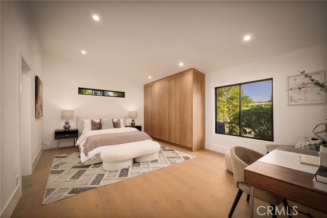 18839 La Amistad Place, Tarzana CA: https://media.crmls.org/medias/2fa80f20-8b21-4d4b-9857-a043604cc578.jpg