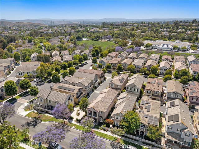 81 Mercantile Way, Ladera Ranch CA: https://media.crmls.org/medias/2faa5d56-9f32-42bb-950f-ca67ebbffb6b.jpg