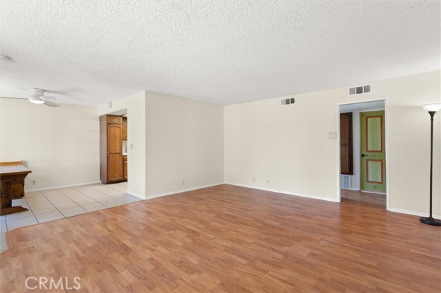 2599 Walnut, 128 photo 10