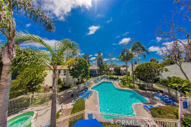 818 Camino Real, Redondo Beach, California 90277, 2 Bedrooms Bedrooms, ,1 BathroomBathrooms,Residential,Sold,Camino Real,PW16148780