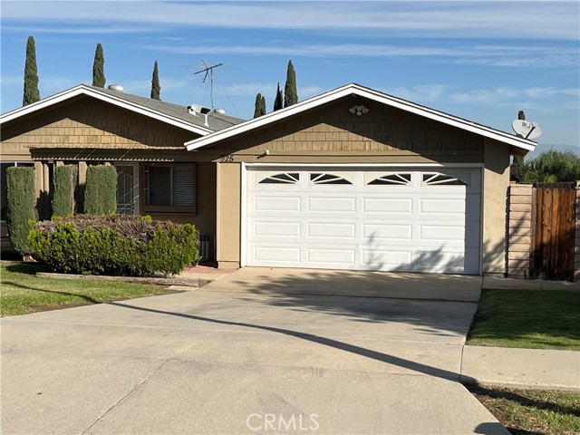 Image 2 for 925 Lorna St, Corona, CA 92882