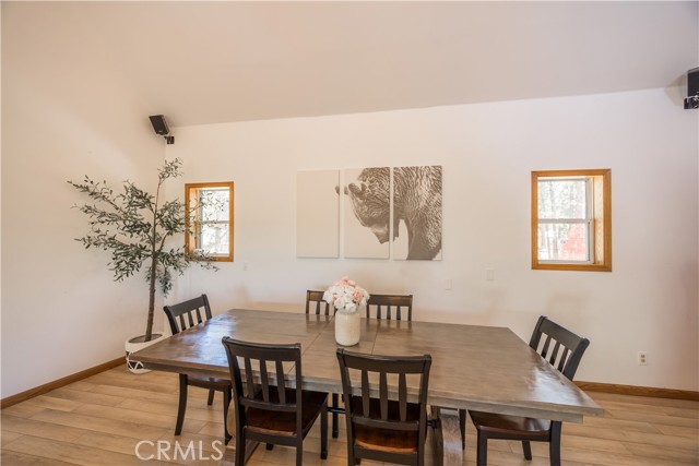 188 S Finch Drive, Big Bear Lake CA: https://media.crmls.org/medias/2fac5bf4-39eb-4e33-b8ab-23afcb451b91.jpg