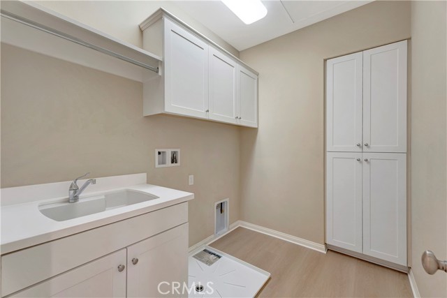 Detail Gallery Image 37 of 51 For 114 Chestnut Gv, Irvine,  CA 92620 - 4 Beds | 3 Baths