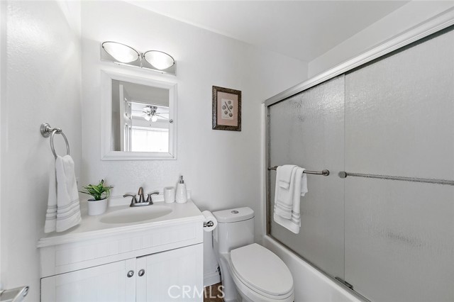 Detail Gallery Image 20 of 30 For 1355 Loma Ave #318,  Long Beach,  CA 90804 - 2 Beds | 2/1 Baths