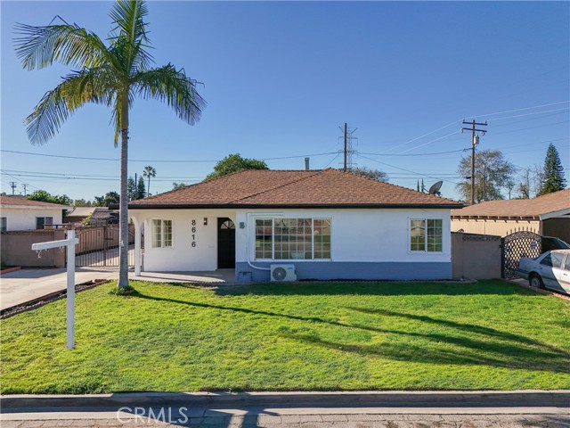 Detail Gallery Image 1 of 1 For 8616 Elnora St, Pico Rivera,  CA 90660 - 4 Beds | 2 Baths