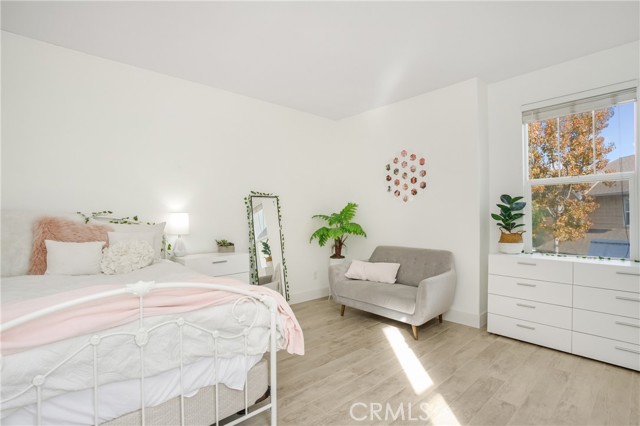 Image 22 of 42 For 36 Rinehart  