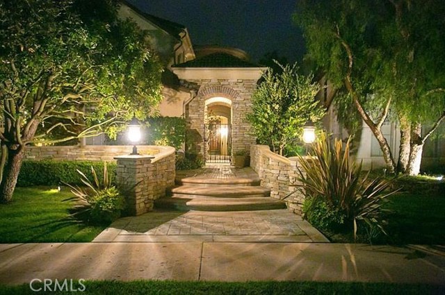 7 Coastal Canyon Drive