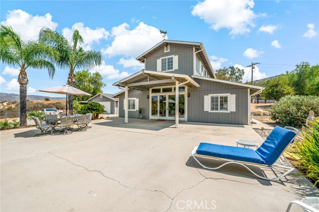40555 Benji Lane, Hemet CA: https://media.crmls.org/medias/2fafd7b9-9a39-4fd9-ad26-7daf973f976d.jpg