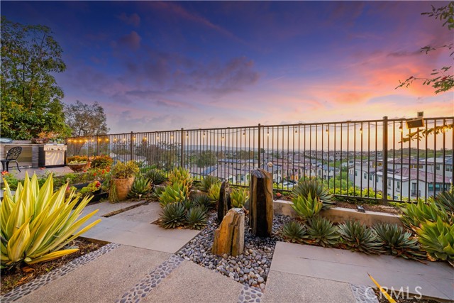 Image 41 of 63 For 545 Serrano Summit Drive