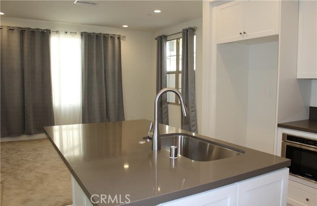 Detail Gallery Image 11 of 37 For 111 Briarberry, Irvine,  CA 92618 - 4 Beds | 3 Baths