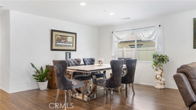 Detail Gallery Image 11 of 32 For 1010 Battersea Rd, Hemet,  CA 92543 - 3 Beds | 2 Baths