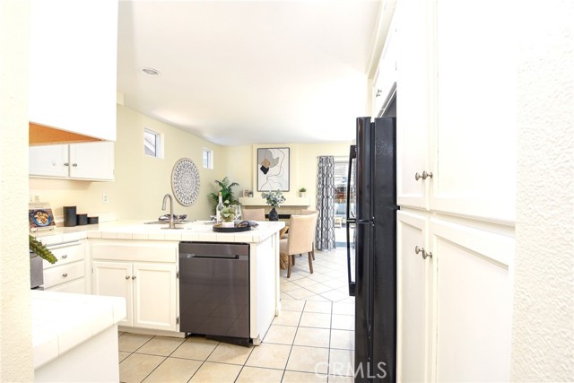 44666 Arbor Lane, Temecula CA: https://media.crmls.org/medias/2fb4ed9b-6b7c-4818-aee2-b568c40e7e78.jpg