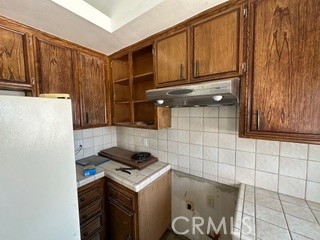 https://media.crmls.org/medias/2fb4f3df-aa98-472d-b9bb-9e9d7ac33d54.jpg?preset=X-Large