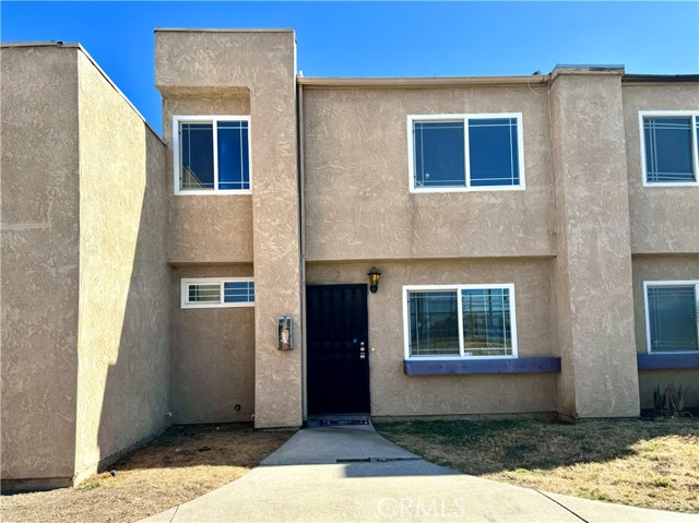 Detail Gallery Image 2 of 33 For 1480 E Marshall Bld #3,  San Bernardino,  CA 92404 - 3 Beds | 2/1 Baths