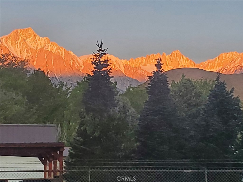 https://media.crmls.org/medias/2fb64043-8629-42f0-8d16-4bef6b67c4e2.jpg?preset=X-Large