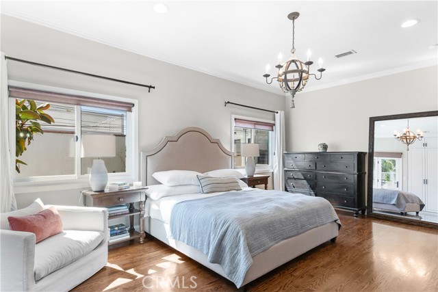 Detail Gallery Image 21 of 38 For 36 Pomona Ave, Long Beach,  CA 90803 - 3 Beds | 3 Baths