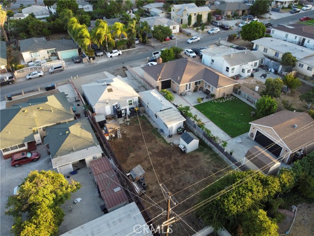 11661 Valverda Avenue, Riverside CA: https://media.crmls.org/medias/2fb68a09-7c83-48d0-bf46-c9980d8426f9.jpg