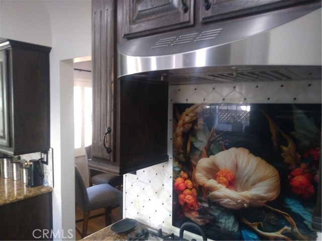 2035 W 71st, Los Angeles CA: https://media.crmls.org/medias/2fb68e85-79c9-40a7-bf22-d88f041b2900.jpg