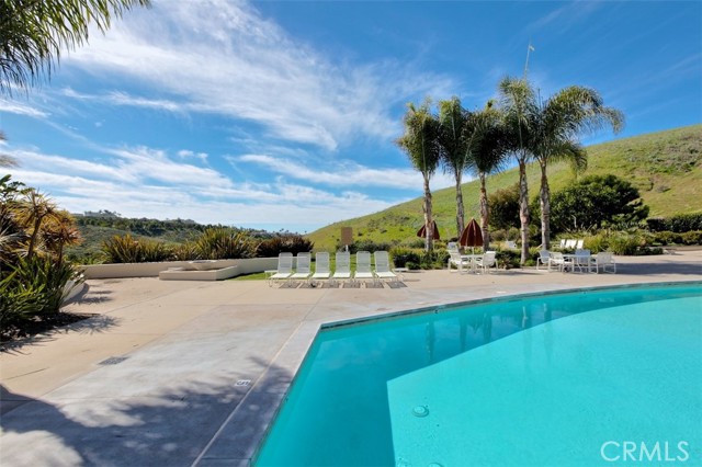 2413 Camino Oleada, San Clemente CA: https://media.crmls.org/medias/2fb6a680-44b1-4437-8b96-e54fe4fb5bd6.jpg