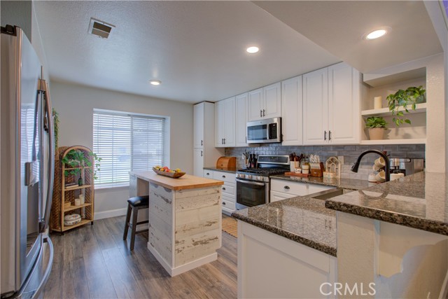 Detail Gallery Image 6 of 24 For 12088 Combine Ct, Waterford,  CA 95386 - 3 Beds | 2 Baths