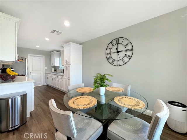 Detail Gallery Image 6 of 63 For 12302 Pomering Rd, Downey,  CA 90242 - 4 Beds | 2 Baths