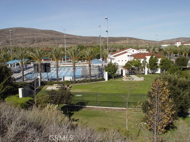 MLS #OC25116405 img 4