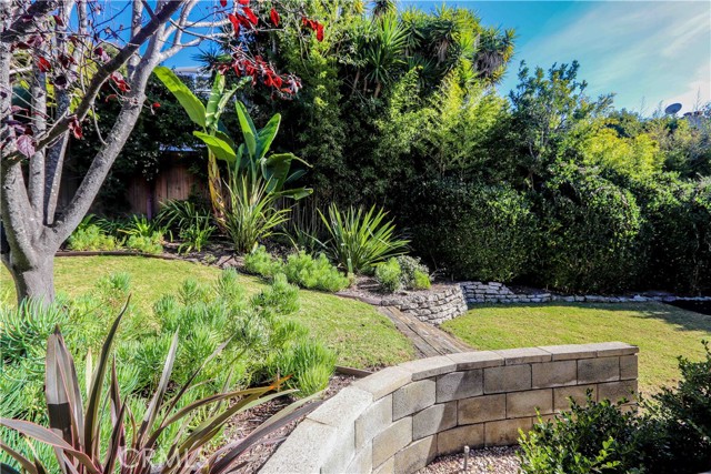 Detail Gallery Image 20 of 23 For 1020 Baja St, Laguna Beach,  CA 92651 - 4 Beds | 4/1 Baths