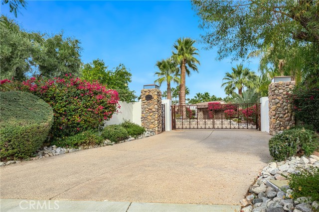 Detail Gallery Image 5 of 43 For 1360 E Tachevah Dr, Palm Springs,  CA 92262 - 4 Beds | 4/1 Baths