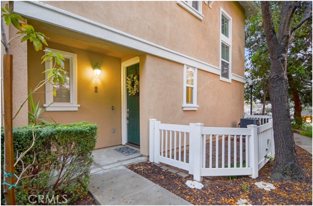 2 Hinterland Way, Ladera Ranch CA: https://media.crmls.org/medias/2fbb3cd6-8950-44f0-ab6c-60239d773cfb.jpg