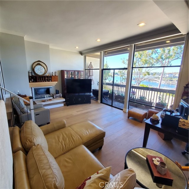 Detail Gallery Image 18 of 45 For 5201 Marina Pacifica S, Long Beach,  CA 90803 - 2 Beds | 2/1 Baths