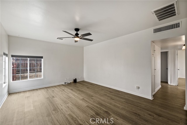 Detail Gallery Image 5 of 34 For 2935 Shelly Ln, Bakersfield,  CA 93306 - 4 Beds | 2 Baths