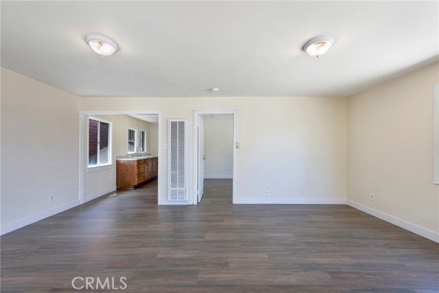 Detail Gallery Image 12 of 28 For 1127 S Mcdonnell Ave, East Los Angeles,  CA 90022 - 2 Beds | 1 Baths