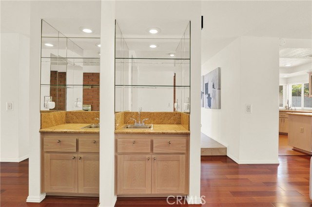 Image 22 of 46 For 8452 Deepview Drive