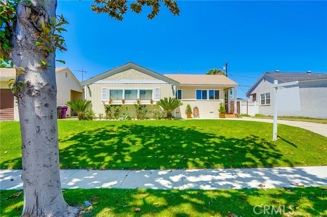 3153 N Los Coyotes Diagonal, Long Beach, CA 90808