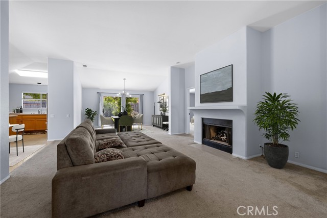 475 Heritage Lane, Los Alamos CA: https://media.crmls.org/medias/2fbe97f0-68eb-4217-9e7d-801594f8b9b4.jpg