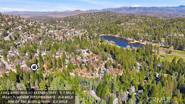 528 Brentwood, Lake Arrowhead CA: https://media.crmls.org/medias/2fbe9834-25b3-4e76-8495-7dd2aad54fbb.jpg
