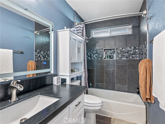 Detail Gallery Image 19 of 41 For 13826 Wawona, Apple Valley,  CA 92307 - 3 Beds | 2 Baths