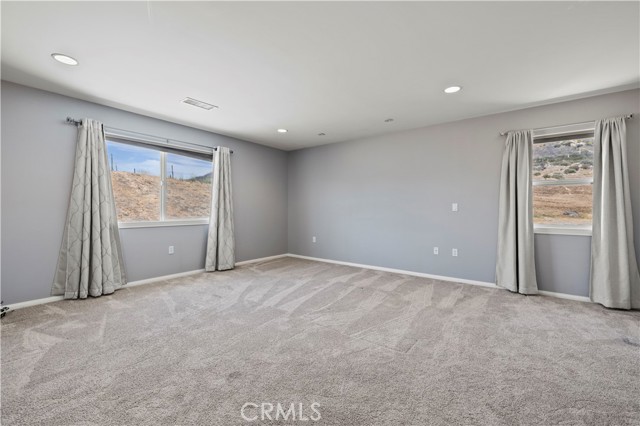 Detail Gallery Image 12 of 23 For 29021 Lomita Dr, Castaic,  CA 91384 - 3 Beds | 2/1 Baths