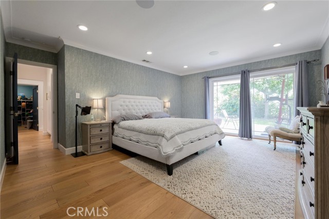 2528 N Orchard Drive, Burbank CA: https://media.crmls.org/medias/2fc09ef4-bf9b-48d7-baa2-45290d762315.jpg