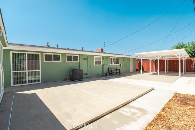 4552 La Deney Street, Montclair CA: https://media.crmls.org/medias/2fc0c2c5-dfda-4c28-ab7b-a6595f842e22.jpg