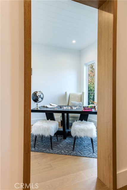 Detail Gallery Image 42 of 55 For 5323 Allott Ave, Sherman Oaks,  CA 91401 - 4 Beds | 4/1 Baths