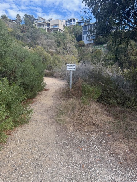 Detail Gallery Image 3 of 5 For 800 San Jose, Laguna Beach,  CA 92651 - – Beds | – Baths