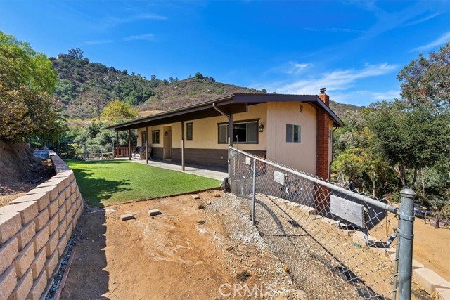 Detail Gallery Image 5 of 36 For 13745 Jamul Dr, Jamul,  CA 91935 - 3 Beds | 3 Baths