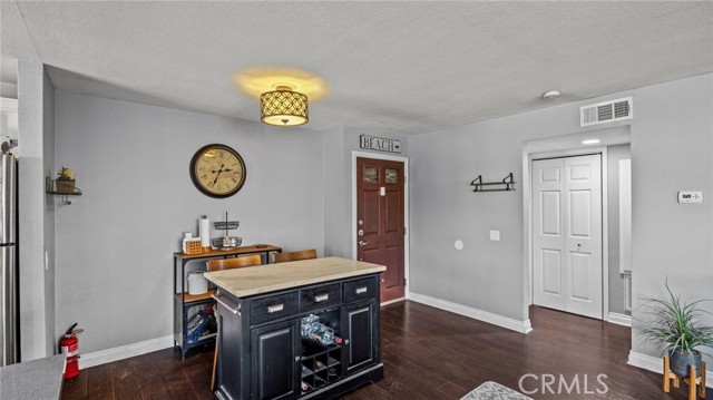 Detail Gallery Image 9 of 36 For 2500 San Gabriel Way #208,  Corona,  CA 92882 - 1 Beds | 1 Baths